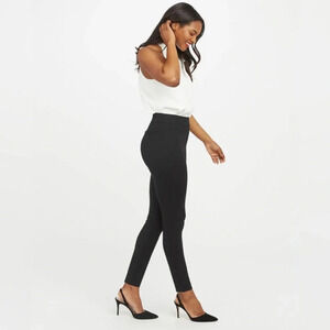 Spanx womens  the perfect pants backseam skinny pants size Small Petite casual